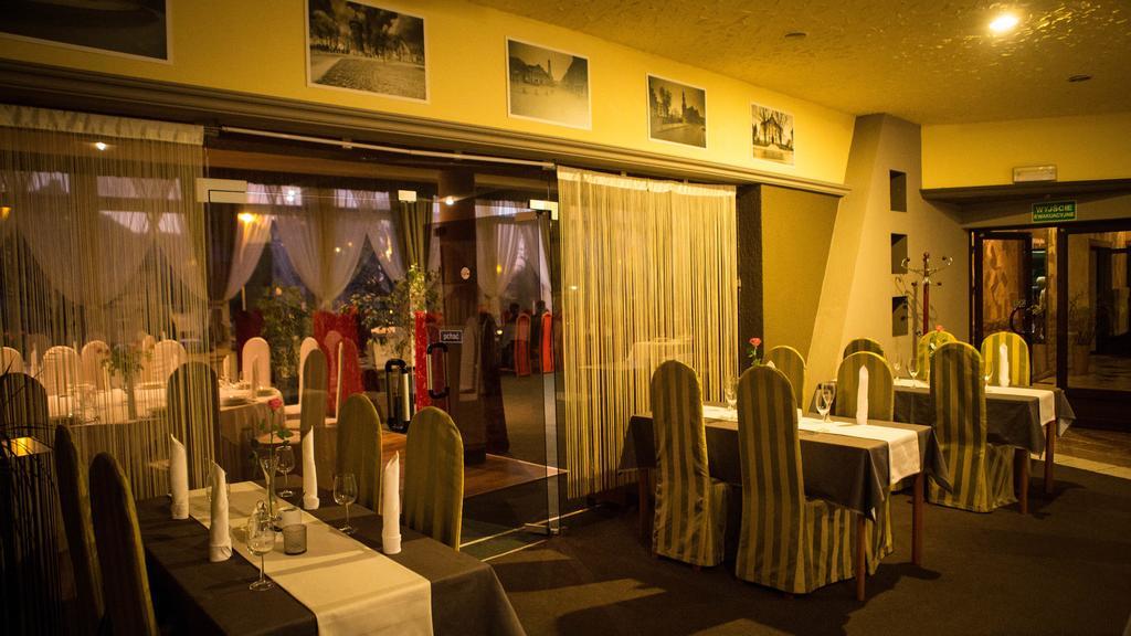 Perla Hotel โอเลสนิกา ภายนอก รูปภาพ