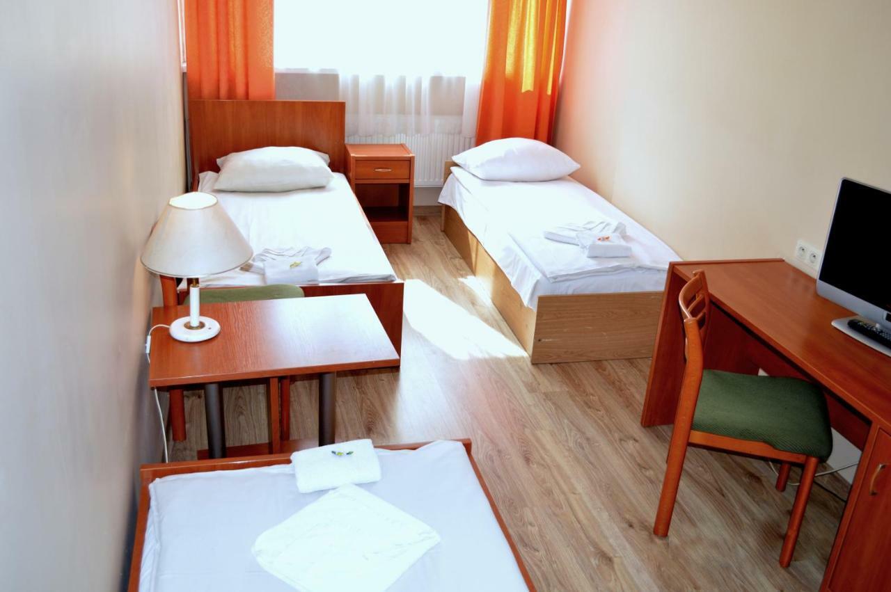 Perla Hotel โอเลสนิกา ภายนอก รูปภาพ